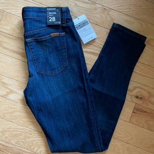 NWT: Joe Jeans Farenheit Mid-Rise Jean Size 28